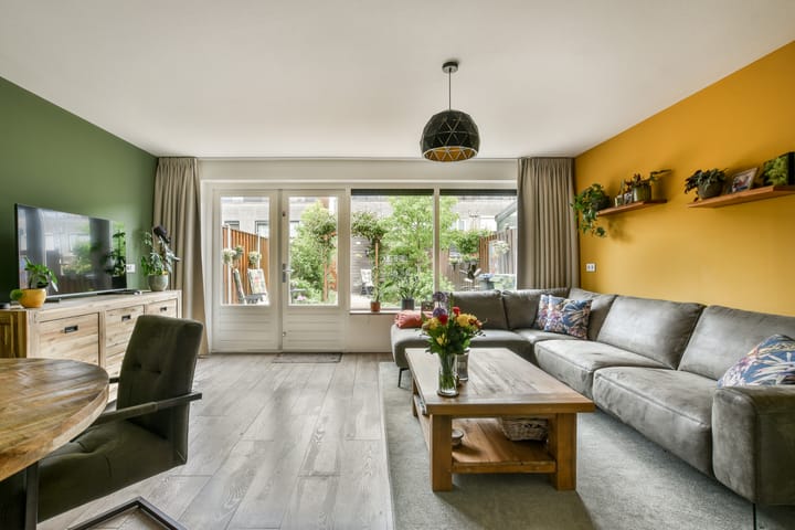 Photo 3 of Burgemeester Kieboomlaan 12