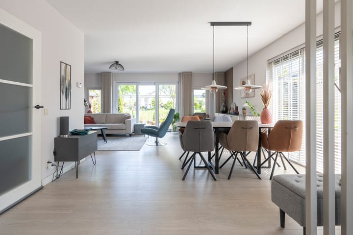 Foto 5 van Witrugspecht 49