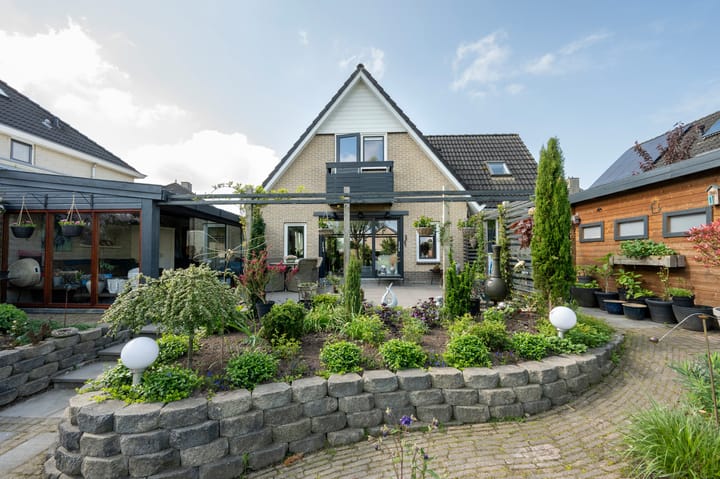 Foto 28 van Witrugspecht 49