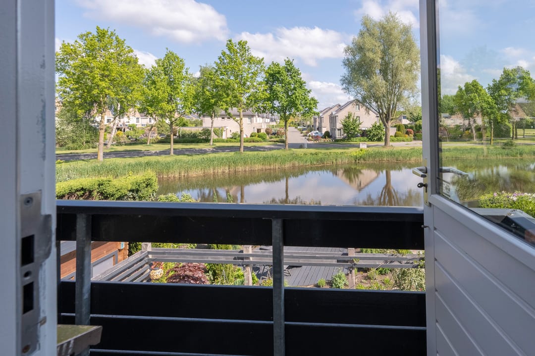 Foto 37 van Witrugspecht 49