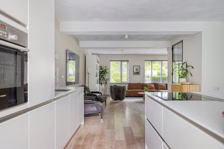 Foto 2 van K.L.H. van der Puttlaan 8