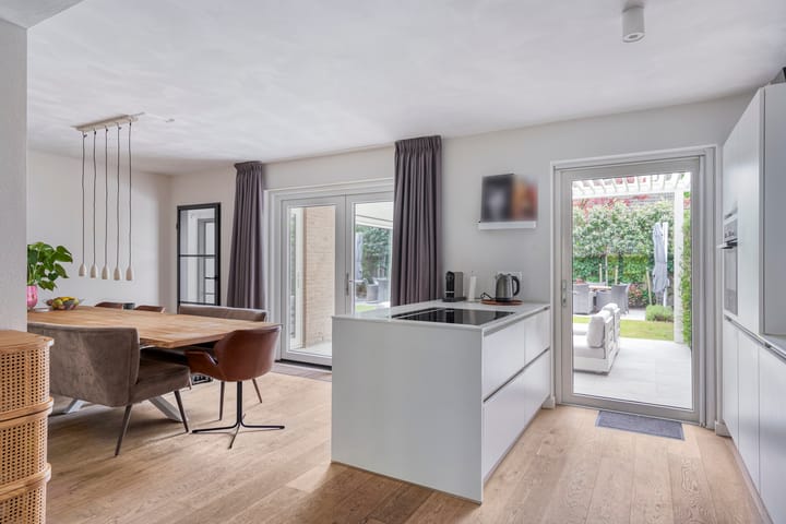 Foto 13 van K.L.H. van der Puttlaan 8