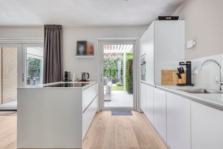 Foto 15 van K.L.H. van der Puttlaan 8