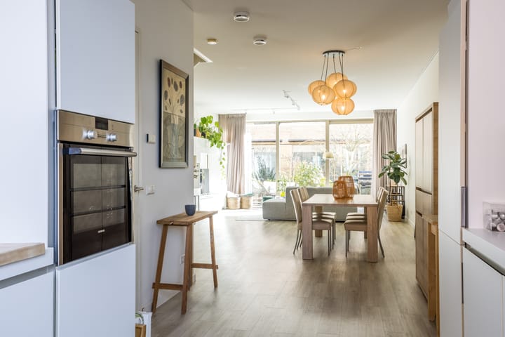 Foto 4 van Leo Smitstraat 63