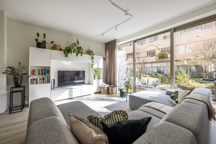 Foto 6 van Leo Smitstraat 63