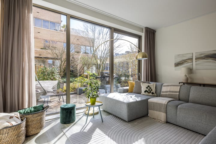 Foto 7 van Leo Smitstraat 63