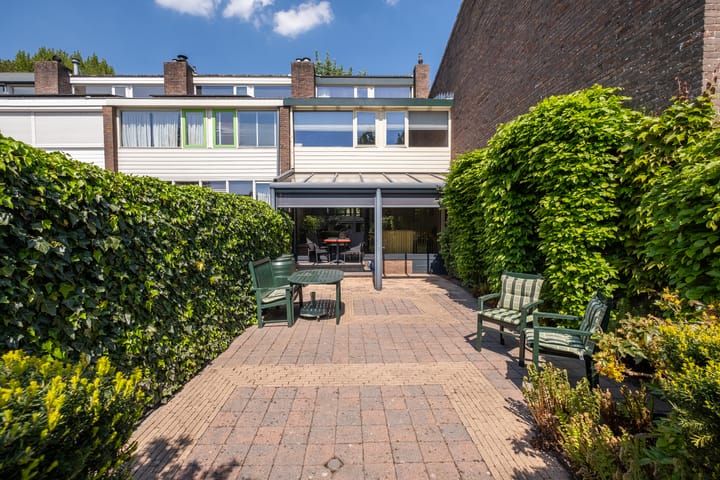 Photo 2 of J. van de Veldelaan 40