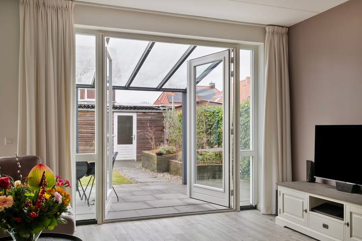 Foto 6 van Julianastraat 33