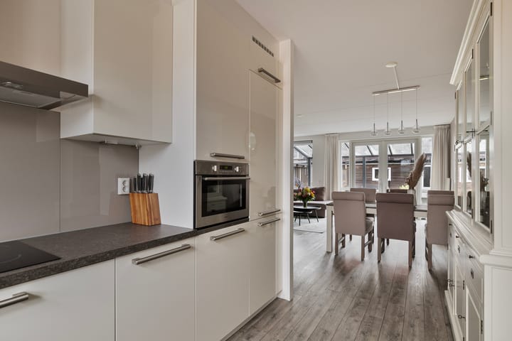 Foto 10 van Julianastraat 33