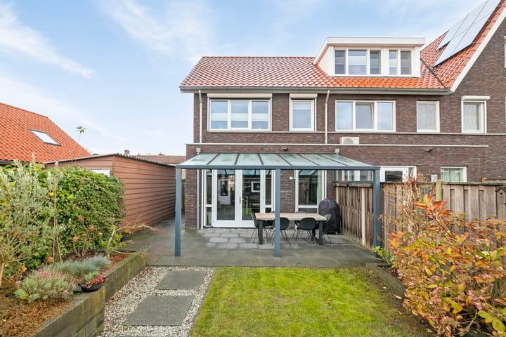 Foto 32 van Julianastraat 33