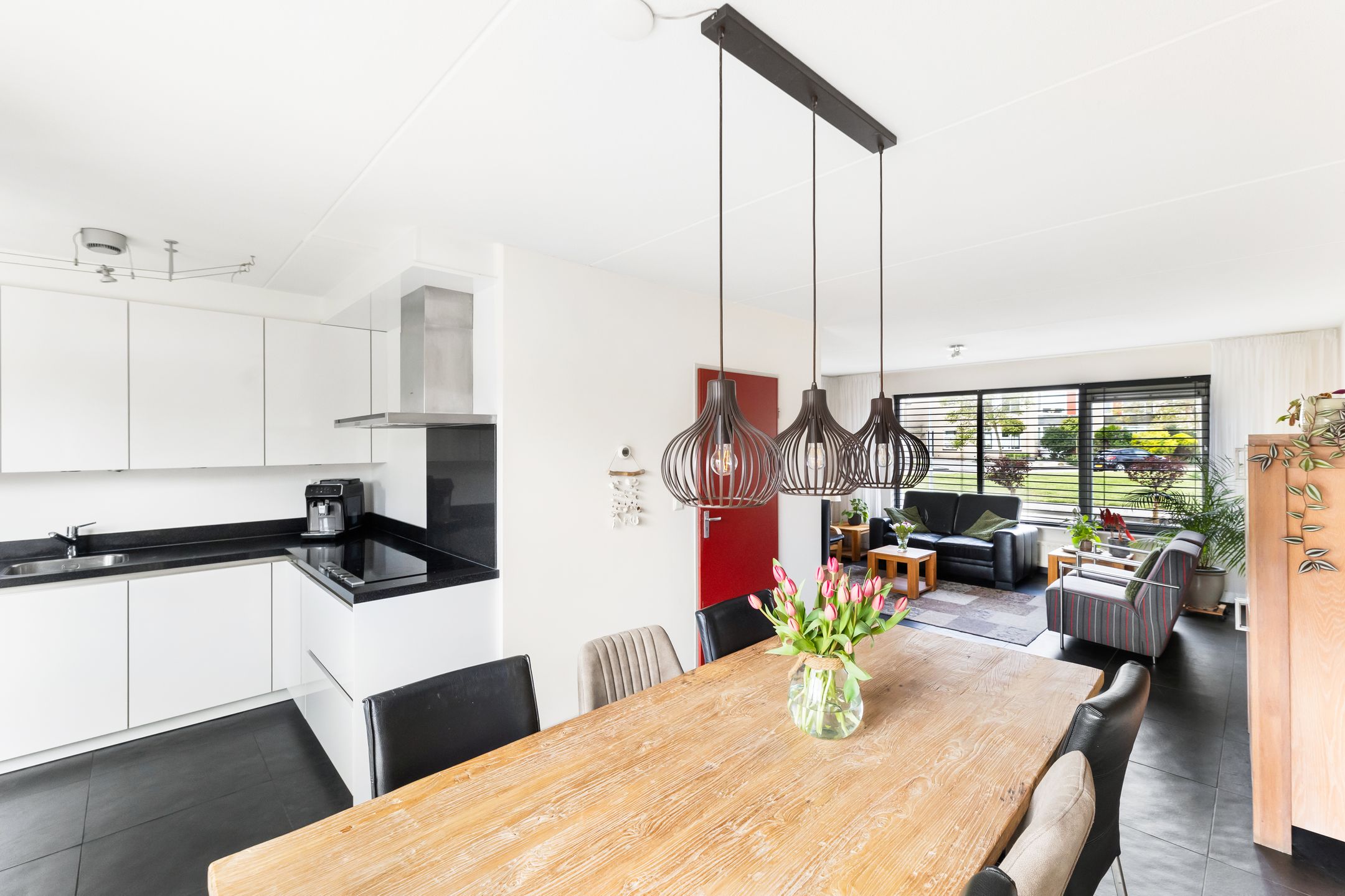 Foto 15 van Suze Groeneweglaan 79