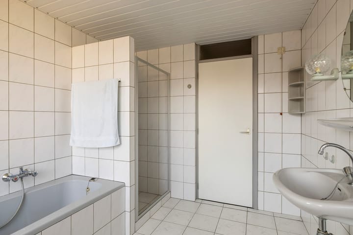 Photo 21 of Camphuysenstraat 49