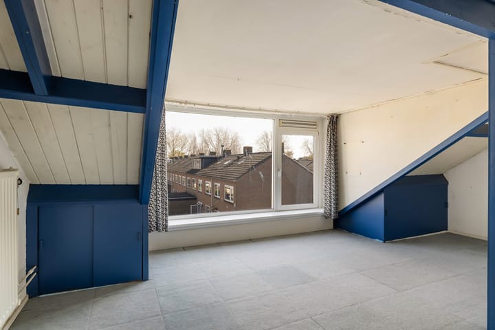 Photo 23 of Camphuysenstraat 49