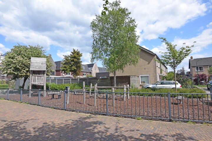 Photo 28 of Camphuysenstraat 49