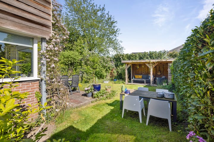 Photo 31 of Johan van Oldenbarneveltlaan 9