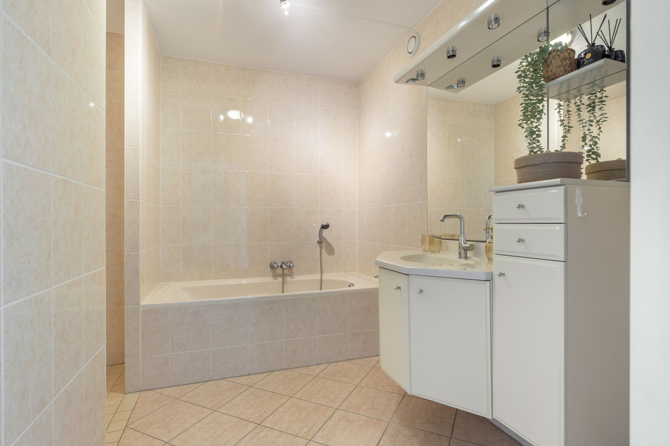 Photo 18 of Heerenweg 197-C