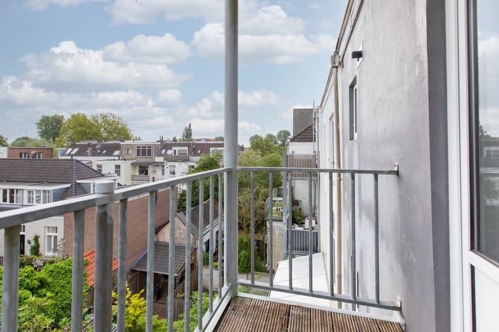 Foto 22 van Emmastraat 11-3