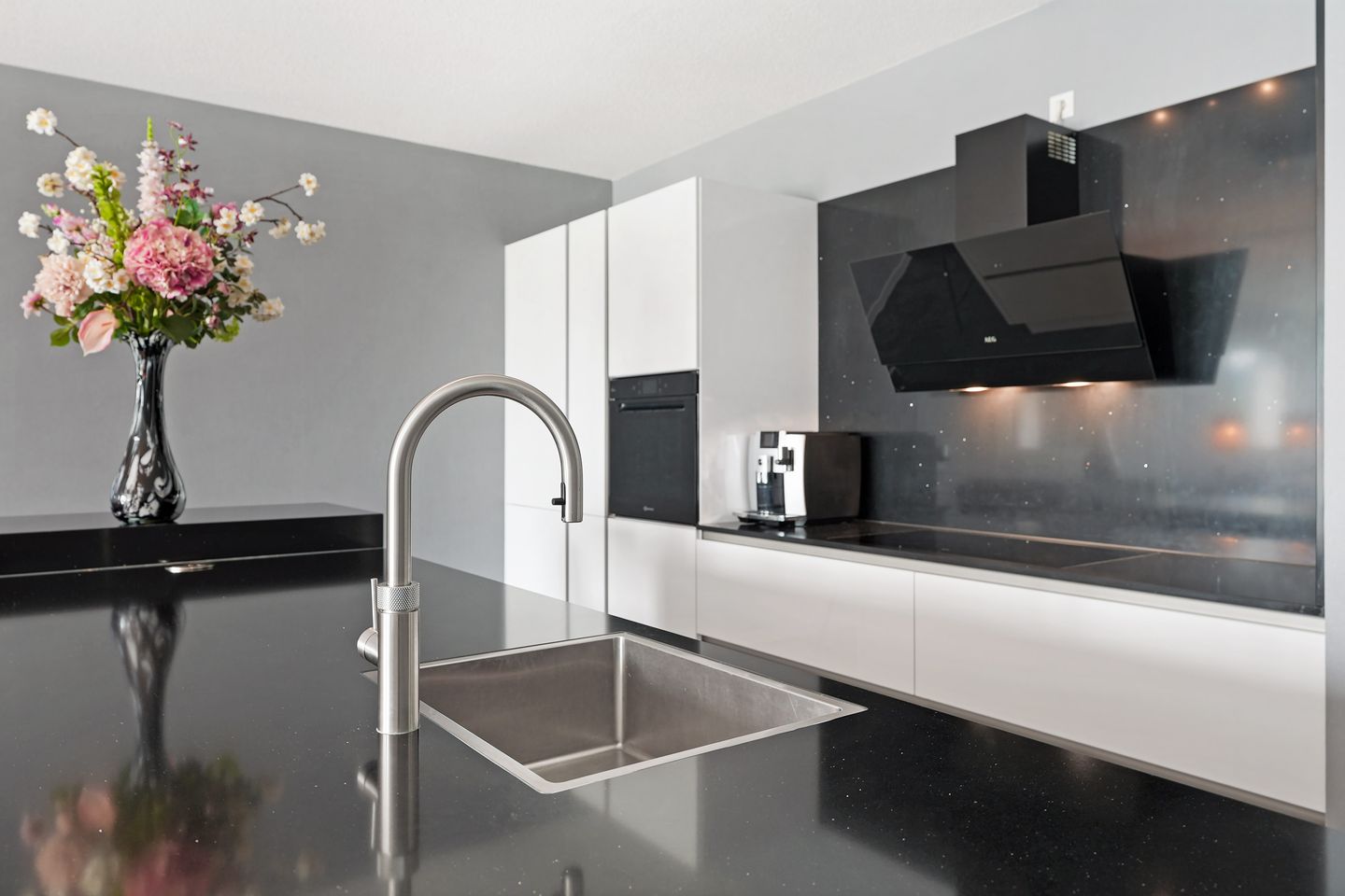 Foto 10 van Hellingbaan 157