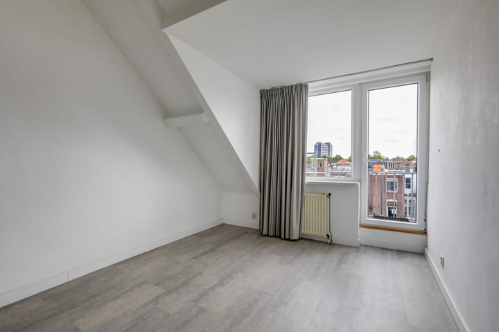 Foto 24 van Emmastraat 11-4