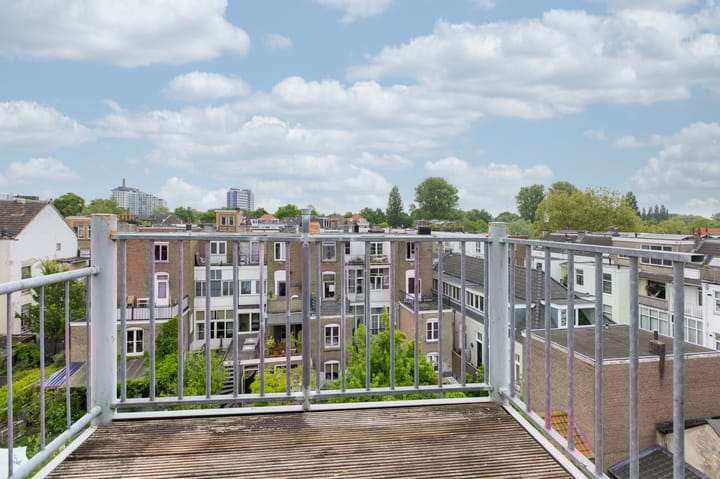 Foto 32 van Emmastraat 11-4