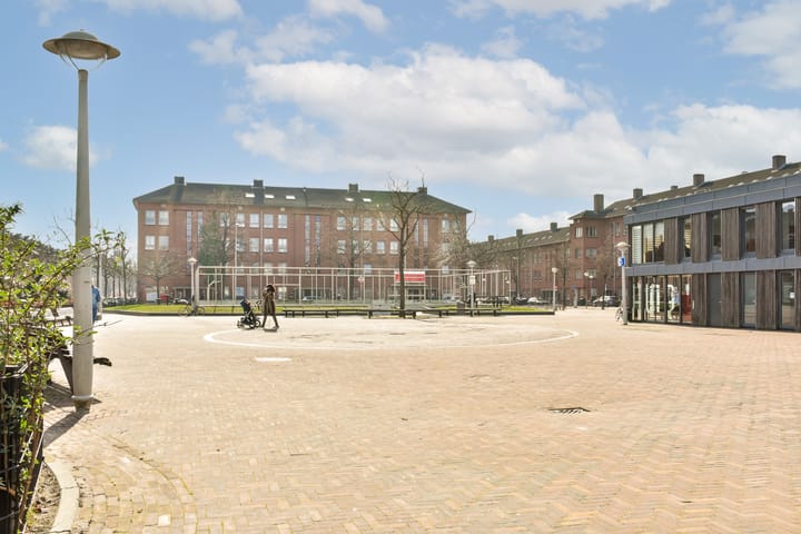 Foto 18 van Karel Doormanstraat 142-2