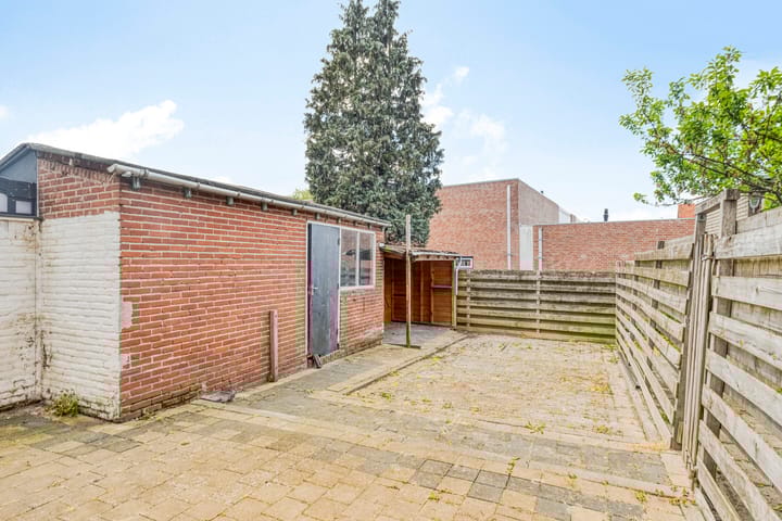 Photo 6 of Lijsterbesstraat 40