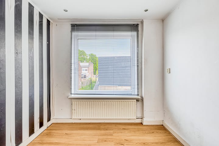 Photo 13 of Lijsterbesstraat 40