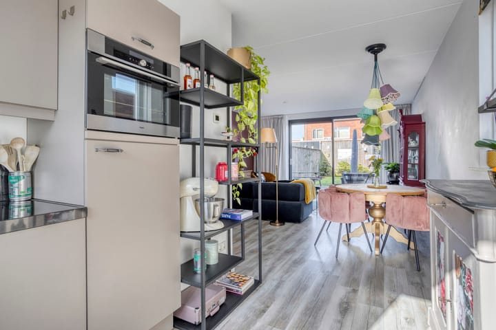 Foto 17 van Van der Willigenstraat 31