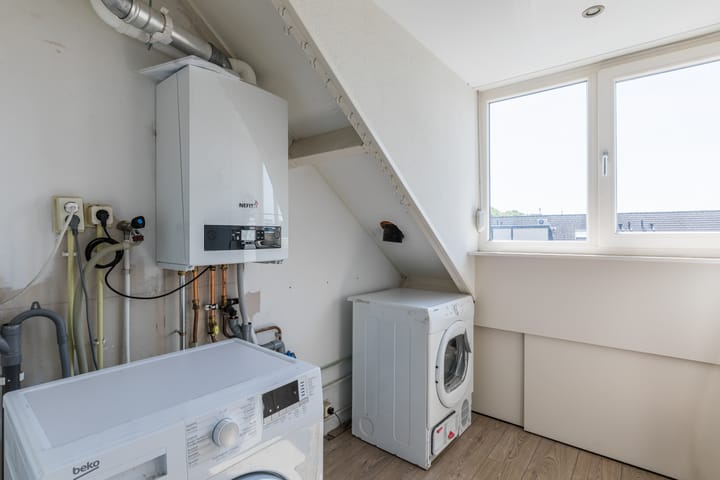 Foto 34 van Smaragd 9