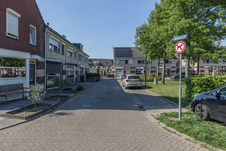 Foto 44 van Smaragd 9