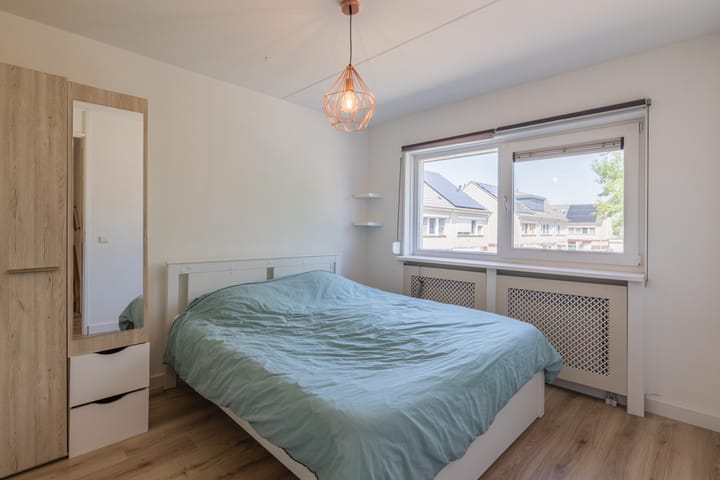 Foto 23 van Smaragd 9