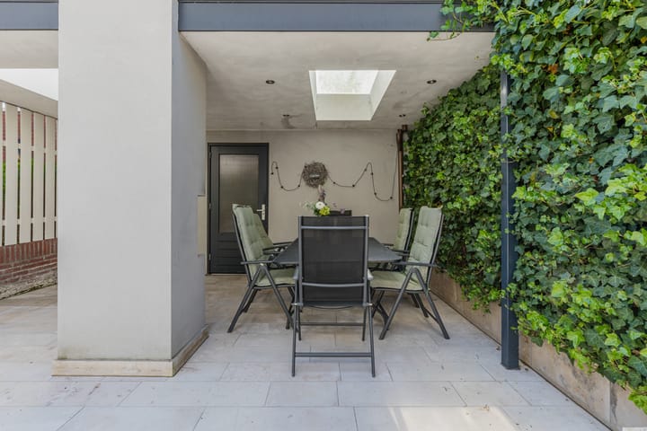 Foto 37 van Smaragd 9