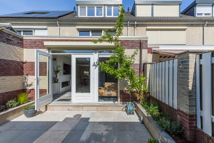 Foto 42 van Smaragd 9