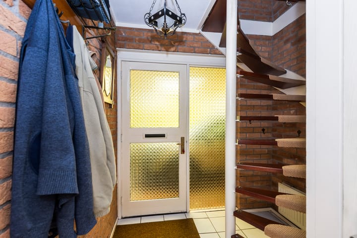 Foto 8 van Anna van Burenplein 2