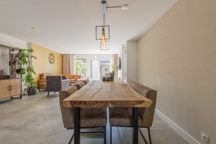 Foto 14 van Smaragd 9