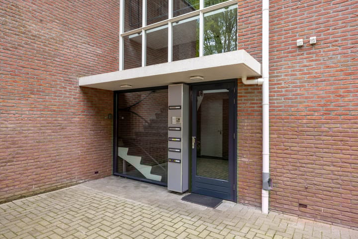 Foto 6 van Meeuwenlaan 9