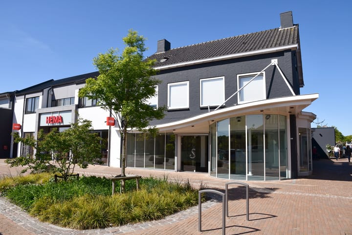 Heerestraat 82, Roden