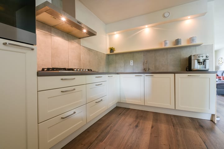 Foto 4 van Lemsterweg 51