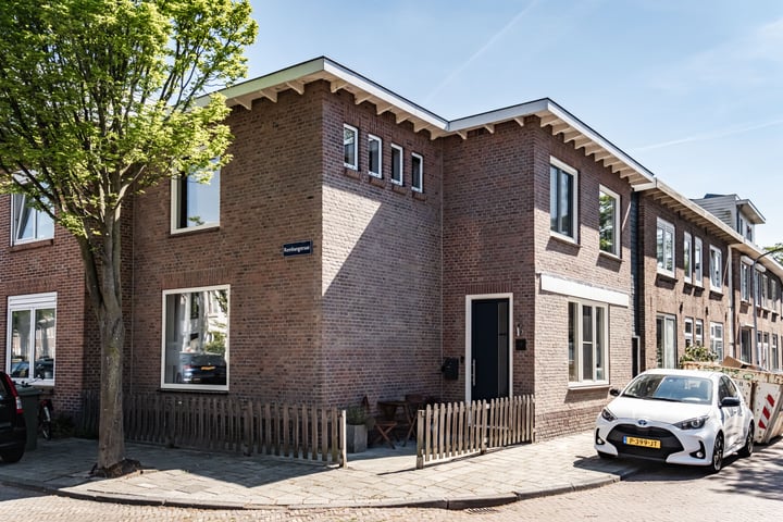 Djambistraat 9