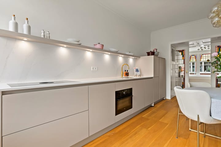 Foto 11 van De Moucheronstraat 82