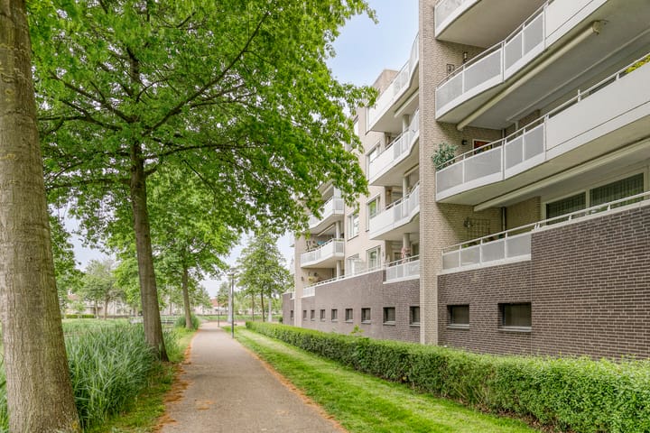 Foto 6 van Meester Broerensingel 86