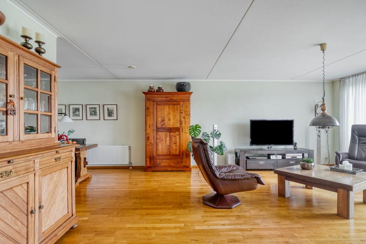 Foto 11 van Meester Broerensingel 86