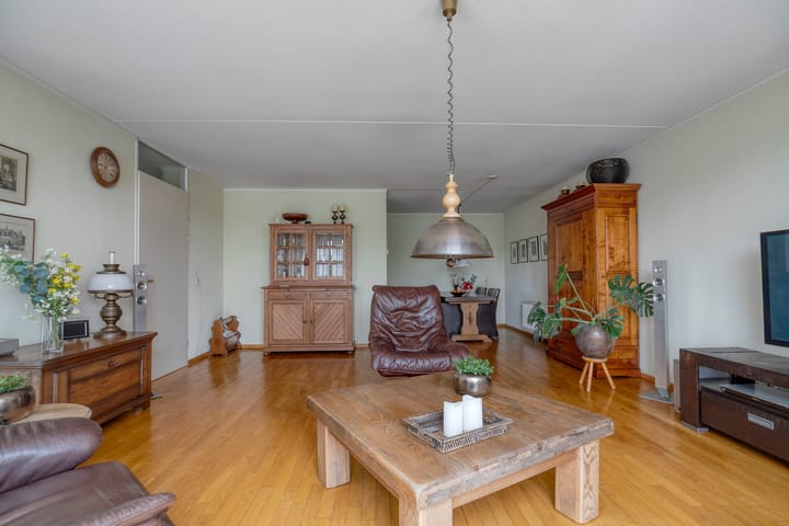 Foto 12 van Meester Broerensingel 86