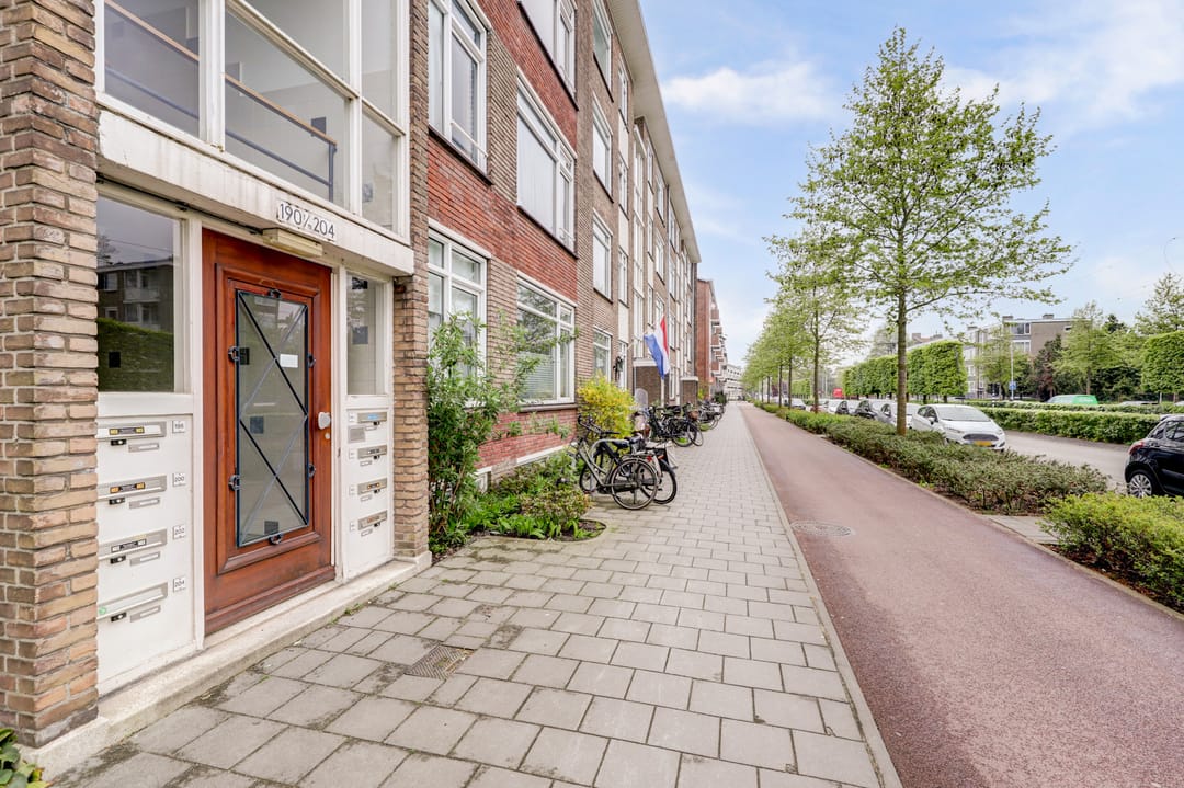 Foto 2 van Monseigneur van Steelaan 194