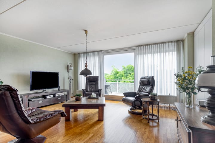 Foto 13 van Meester Broerensingel 86