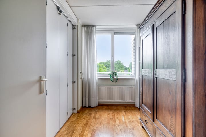 Foto 21 van Meester Broerensingel 86