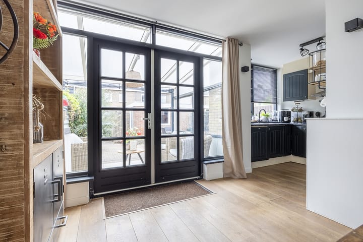 Foto 10 van Lippestraat 15