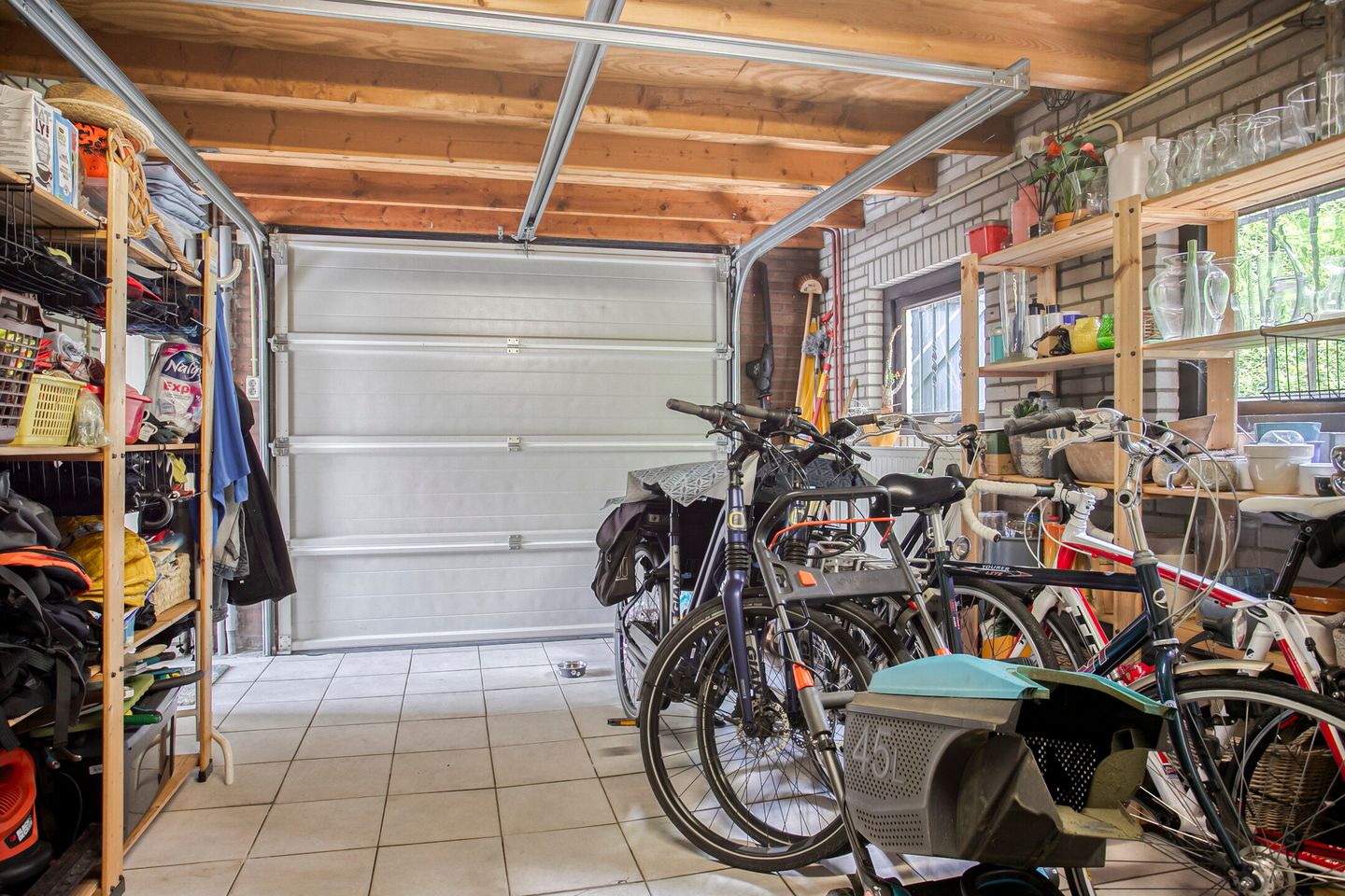 Photo 25 of van Odenhovenstraat 7