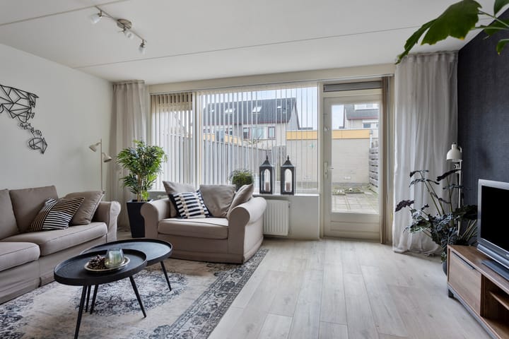 Foto 9 van Doornenburgallee 17