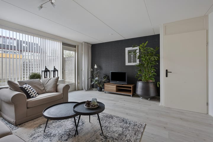 Foto 12 van Doornenburgallee 17